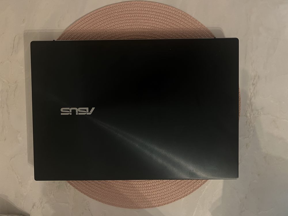 Laptop asus zenbook pro duo  ux581gv