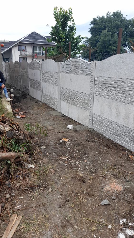 Gard placi beton stalpi
