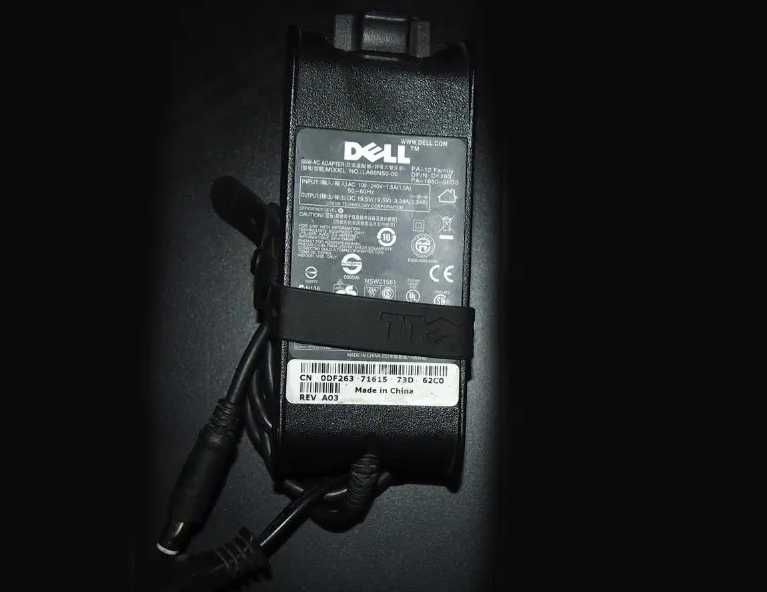 От ноутбука DELL зарядное устройство зарядка блок питания на ноутбук