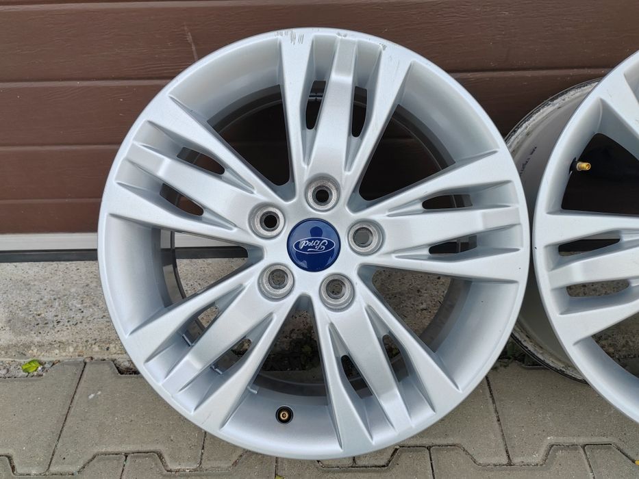 Jante R16 5x108 Ford Focus 2 3 4 MONDEO C-MAX S-MAX Galaxy 

Jantele a