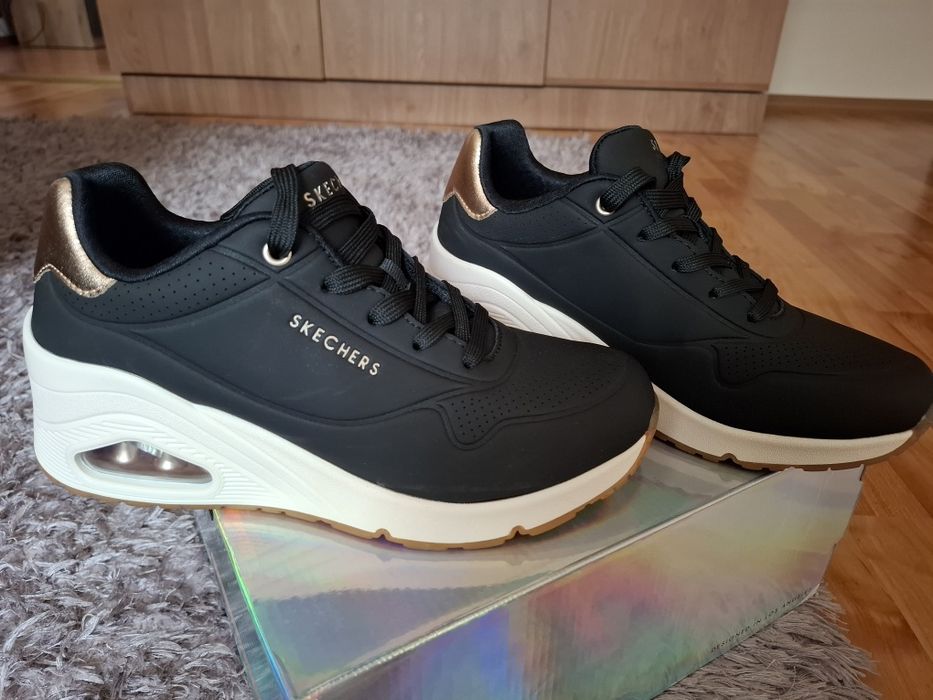 Дамски обувки Sketchers