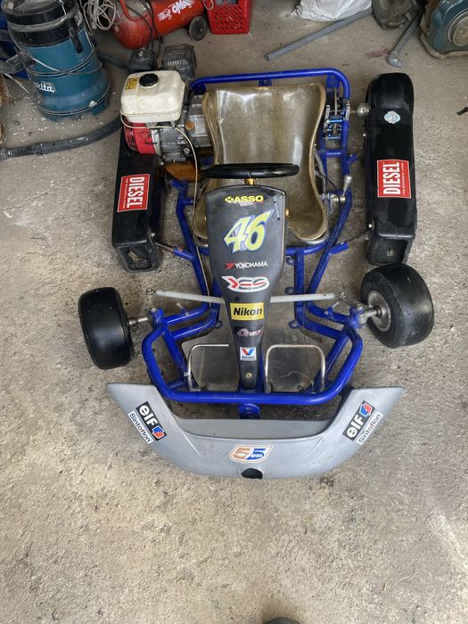 Vand urgent kart de 150cc. Motor Honda gx200
