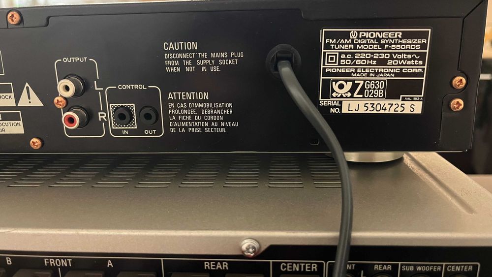 Pioneer F-550RDS tuner audio, digital synthesizer