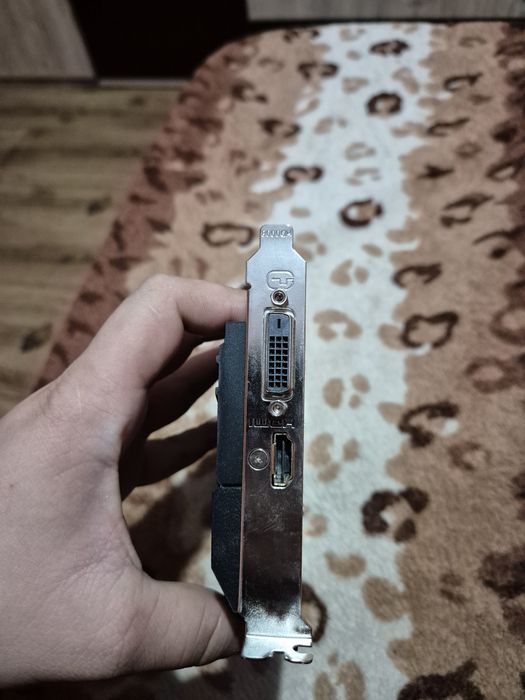 Vand Placa Nvidia Gt 1030 2 gb