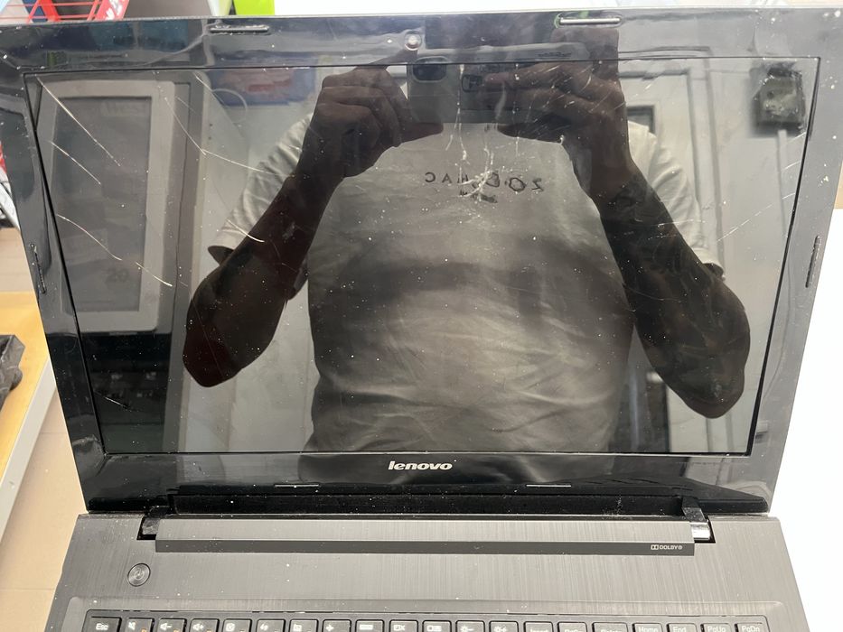 Leptop lenovo Defect
