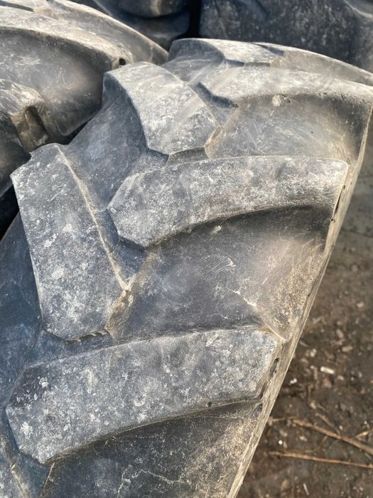 Anvelope sh 10.5 R18 Bkt