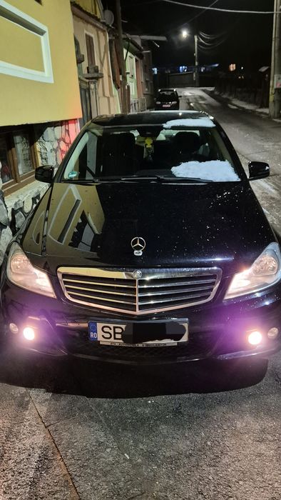 Mercedes C Class 200 BlueEFICIENTY( vând sau schimb cu lemn)