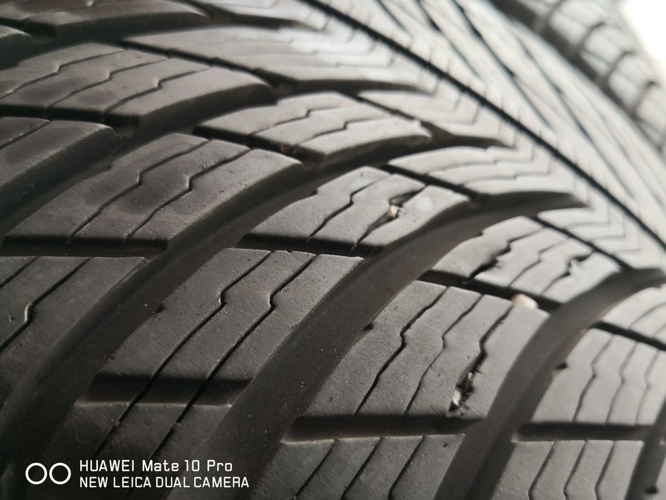 235 60 18 цола гуми като нови Michelin dot21  22