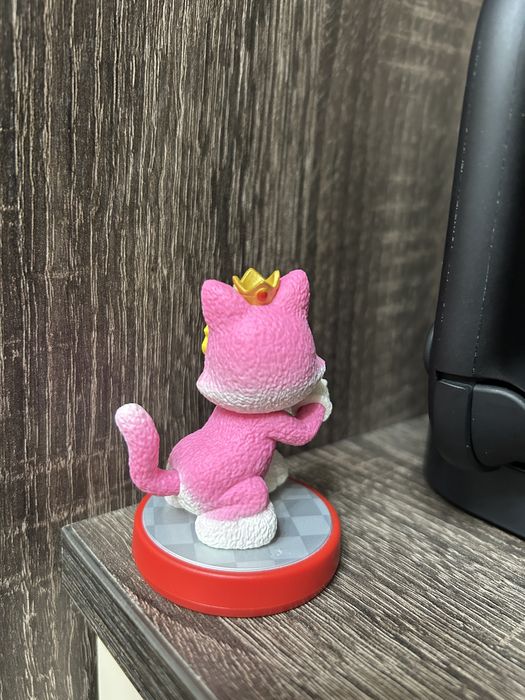 Nintendo Amiibo Princess Peach cat