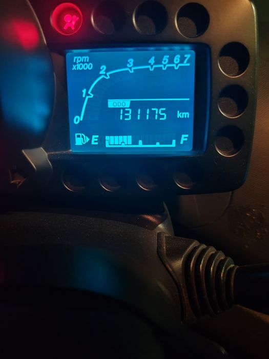 Продам срочно Спарк автомат машину