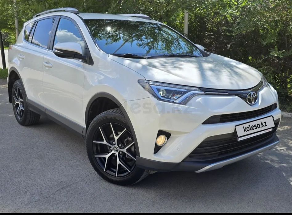 Toyota RAV4 рестайлинг