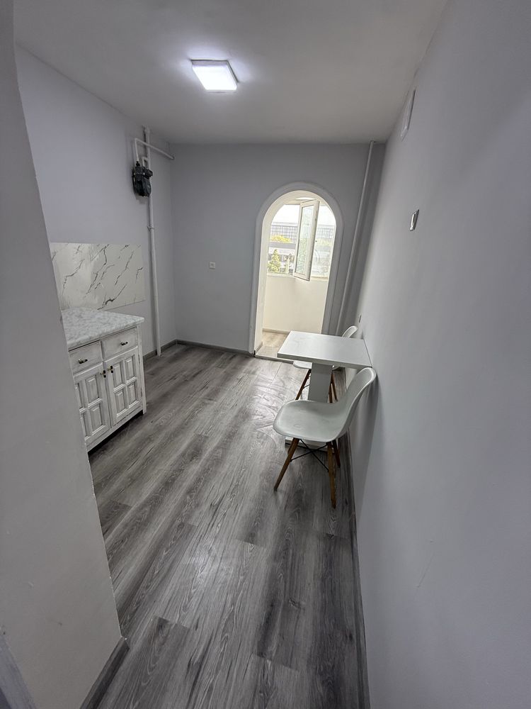 Продам квартиру 1/4/5 Авиагородок, рядом транспорный институт.