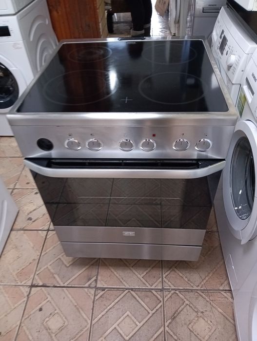 Иноксова свободно стояща печка с керамичен VOSS Electrolux с Гаранция!