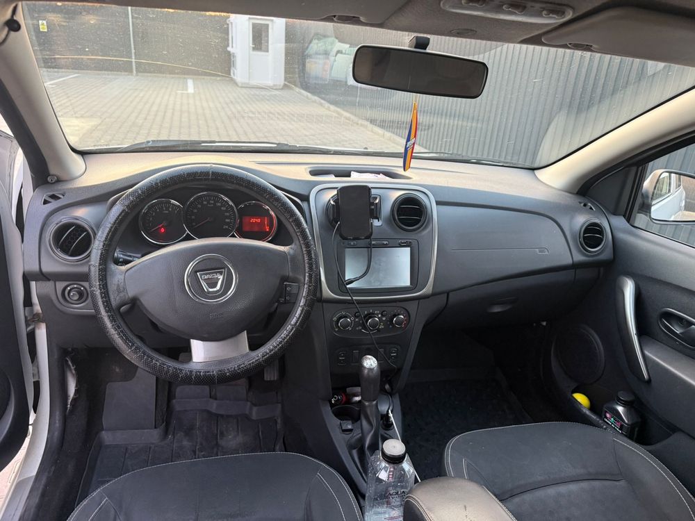 Logan 2013 GPL .AC functional .NAVIGATIE.giamuri electrice .ABS