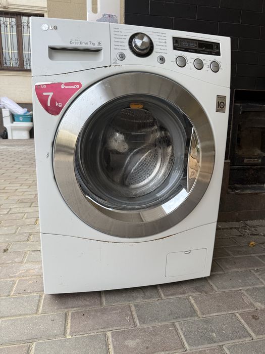Продам стиральную машину LG