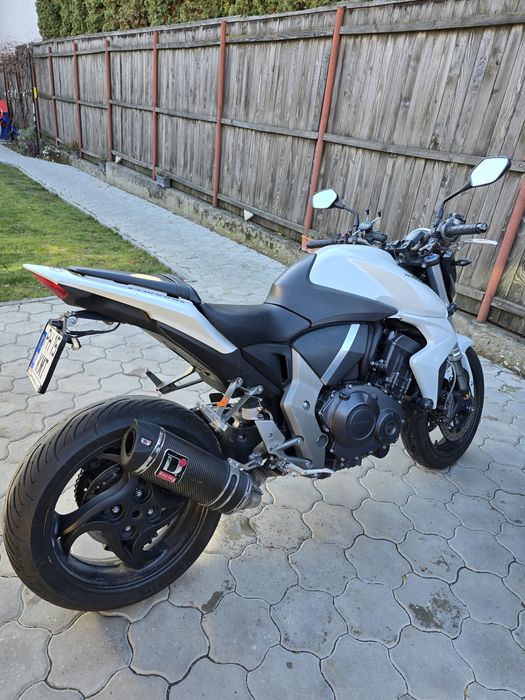 Vând honda cb 1000 r