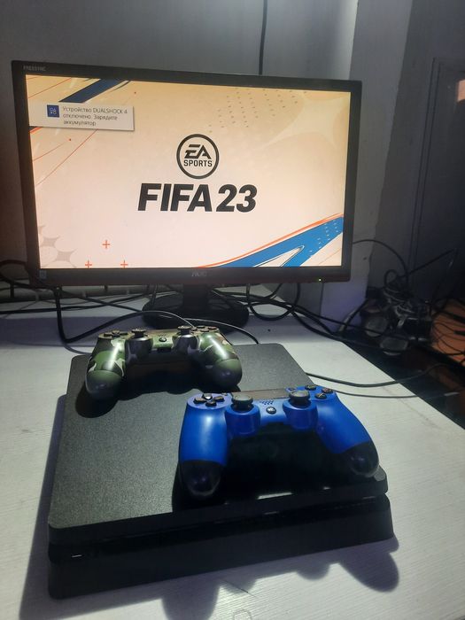 Playstation 4 Слим 1000 гб Игра Фифа23 2 джойстик