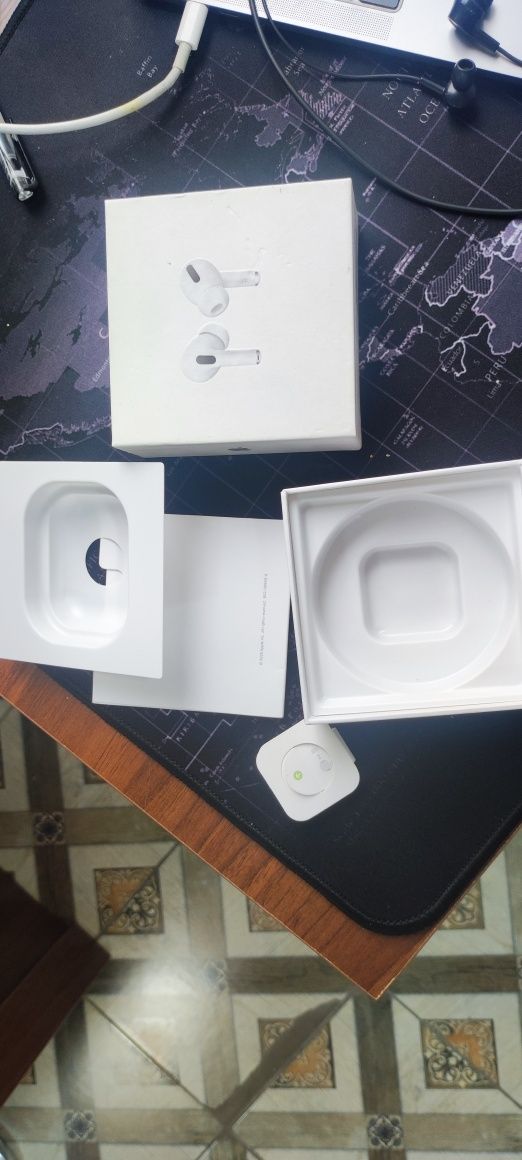 AirPods pro karobka dakumenti sotiladi 2ta bor