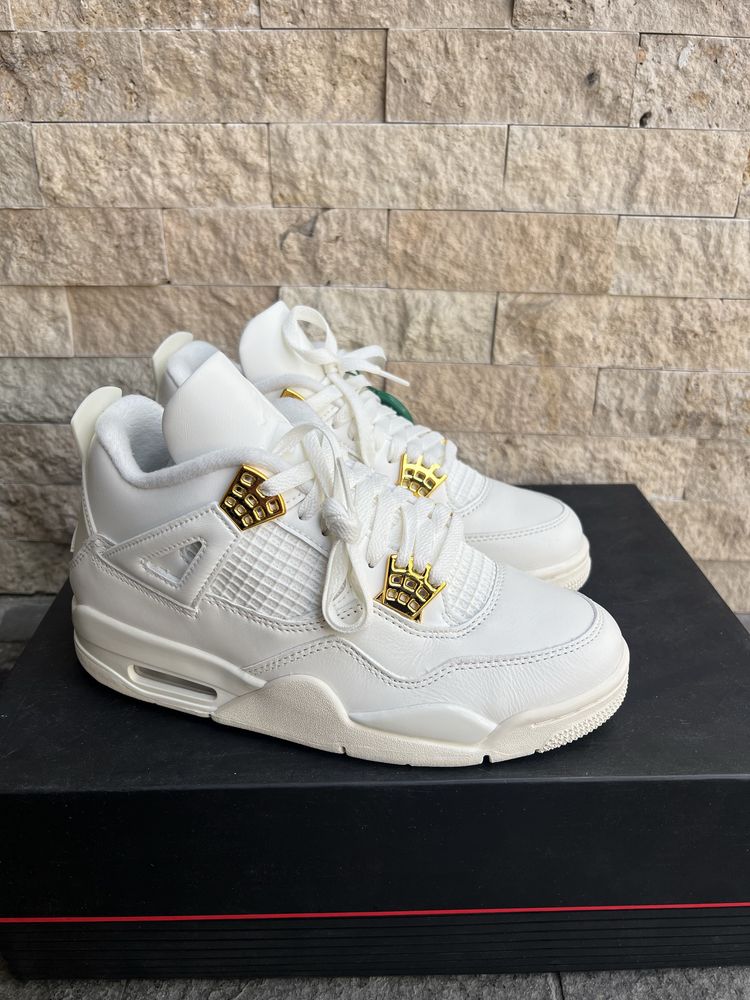 Nike Air Jordan 4 Retro Metallic Gold