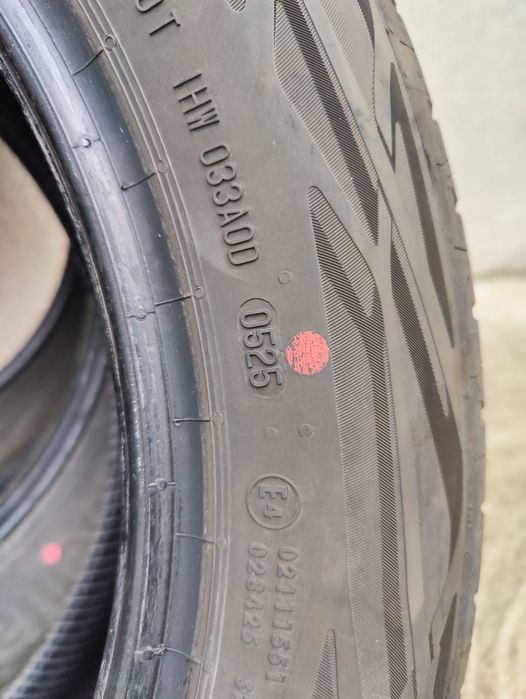 Cauciucuri de vară Continental 215 55 17 dot 2025