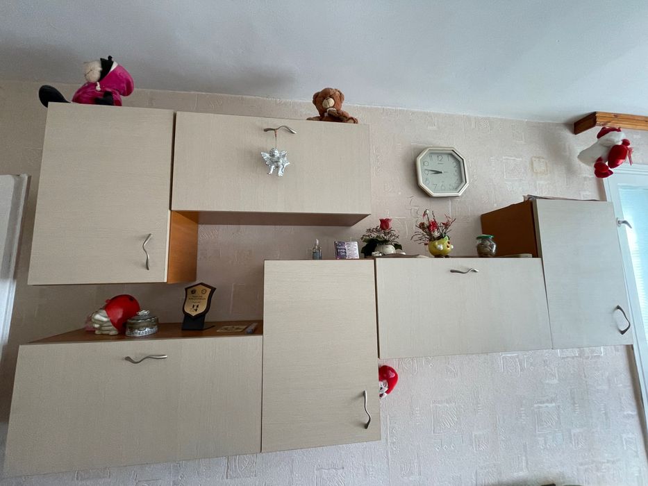 Стенни шкафове. Като нови, комплект от стенни шкафове.