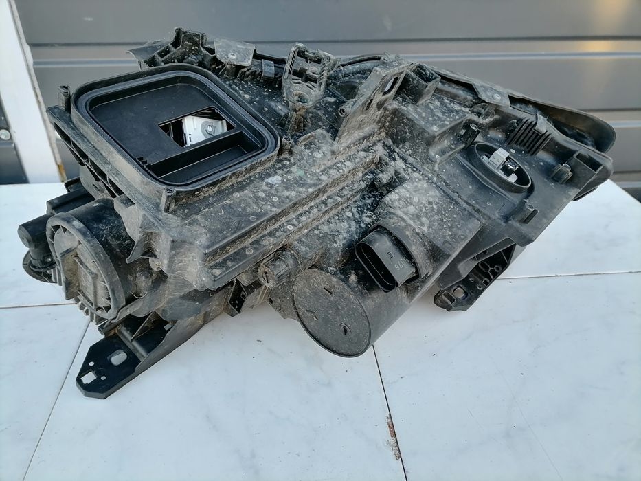 Far dreapta Bi-Xenon Mercedes GLA A156 X156