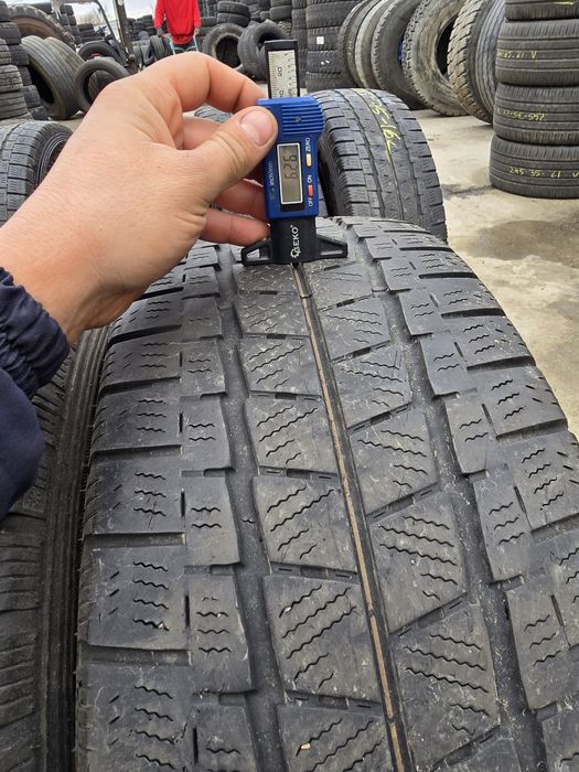 Anvelope de iarna 235-65r16c Falken