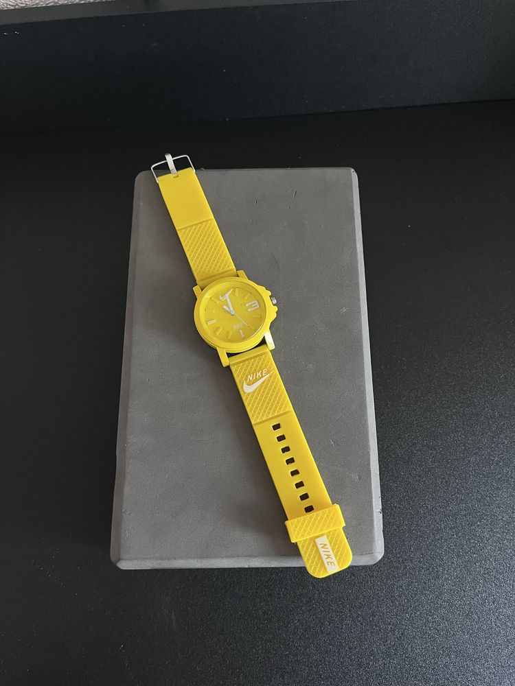 NIKE sports watch