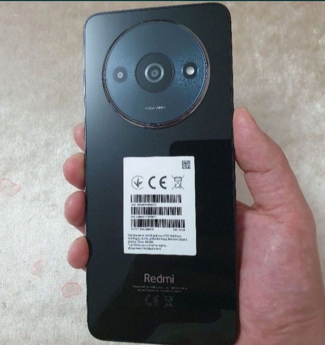 Srochna sotiladi Xiaomi Redmi A3 4/128Gb Black 2024 yili yengi madel