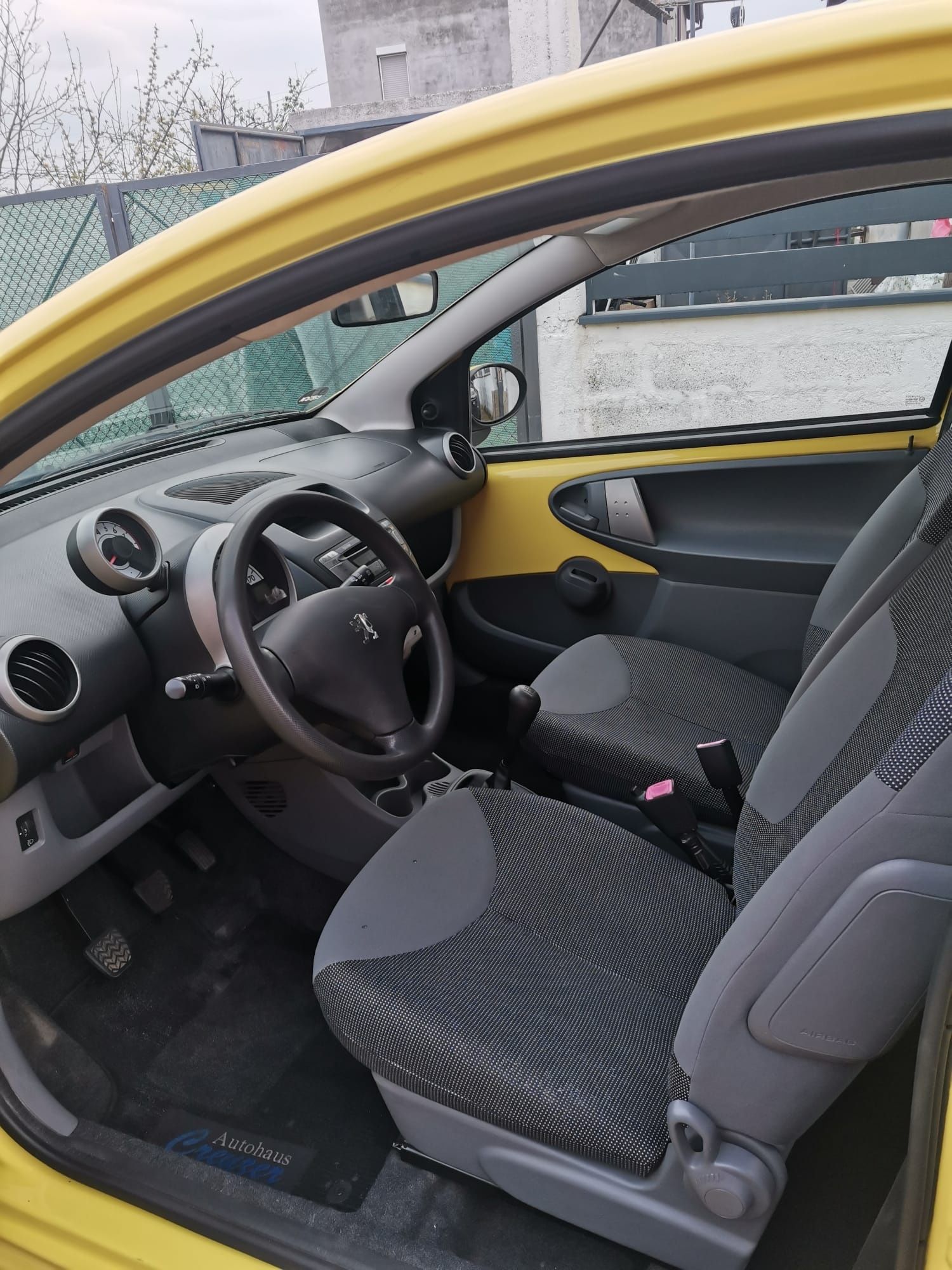 Peugeot 107 1.0 Бензин