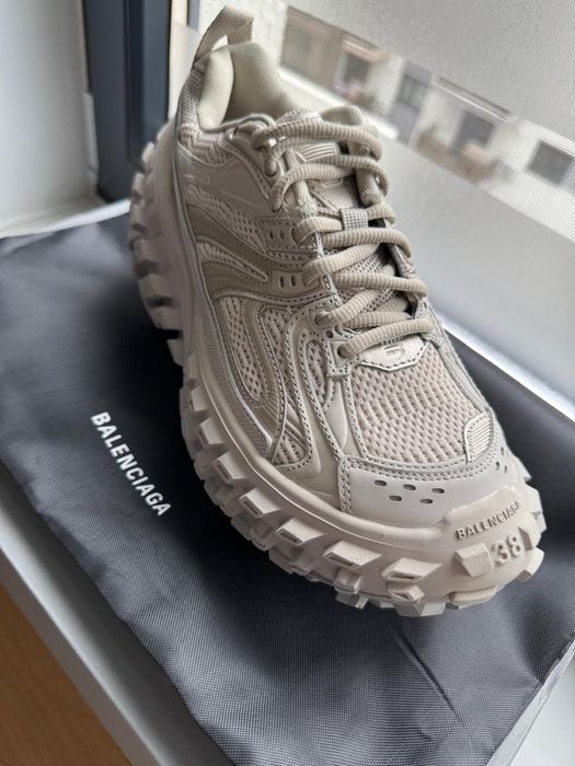 Balenciaga noi, mărimi 37 și 38