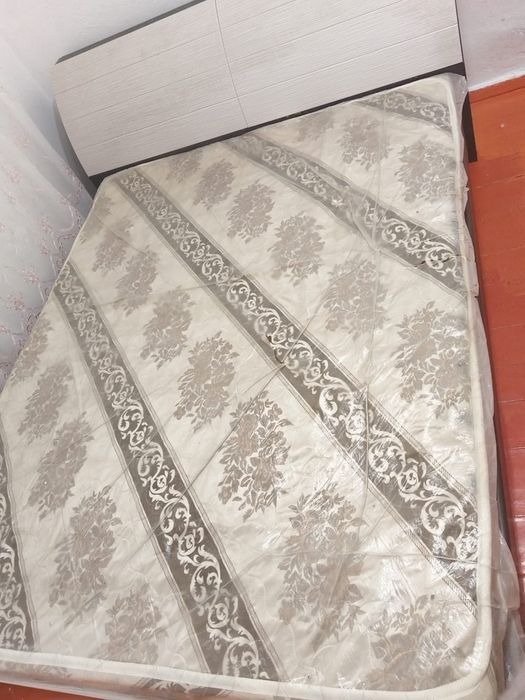 Кровать двуспальная спальный мебель шкаф тримо зеркало тумбочки 2 шт