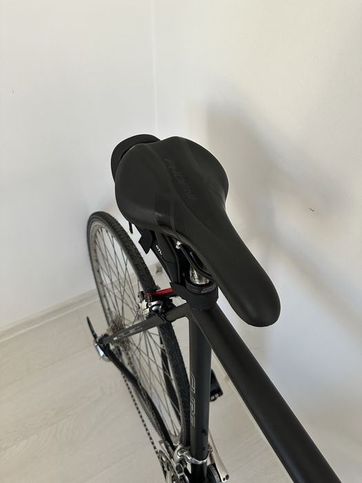 Шосеен Велосипед Cube - Нови части + Основно обслужване