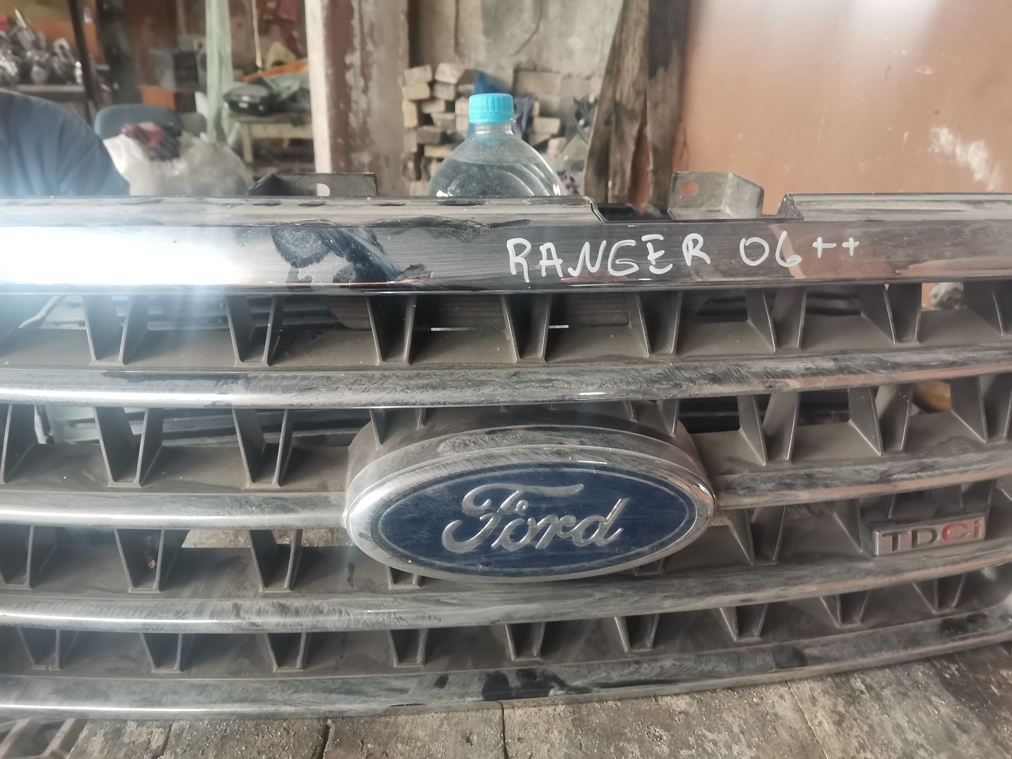 Оргинална Предна решетка за Форд рейнджър ford Ranger 2006++