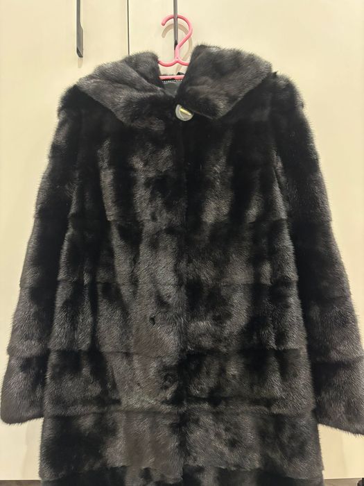 Продам норковую шубу