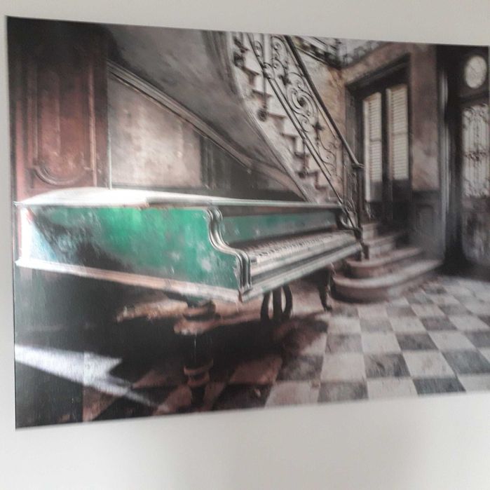 Ретро картина с пиано