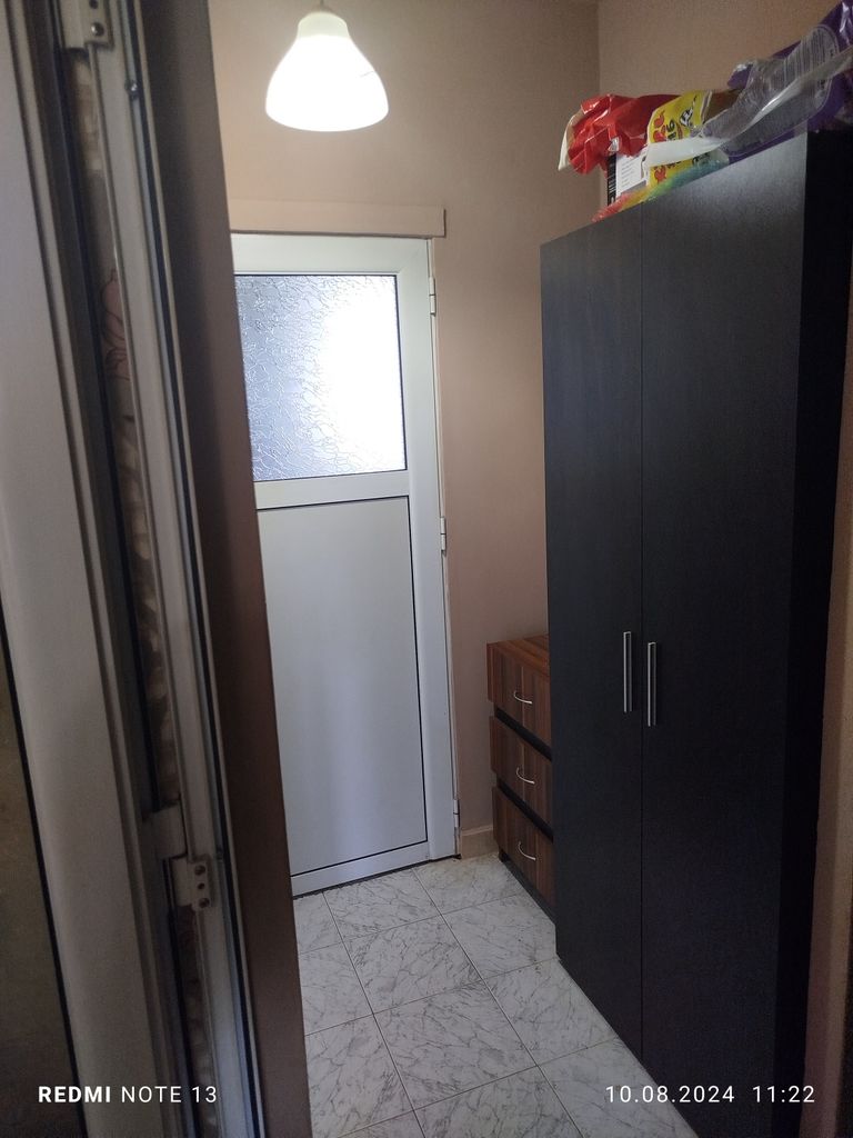 Продава се Двустаен апартамент в Плевен, Сторгозия - 64 кв.м за 1275 €/кв.м - Снимка #15