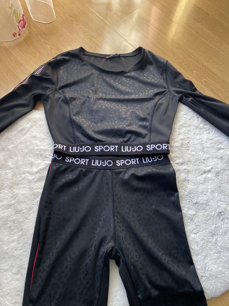 Спортен сет liu jo