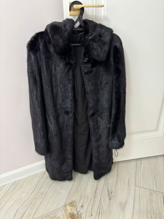 Продам шубу в хорошем состояние