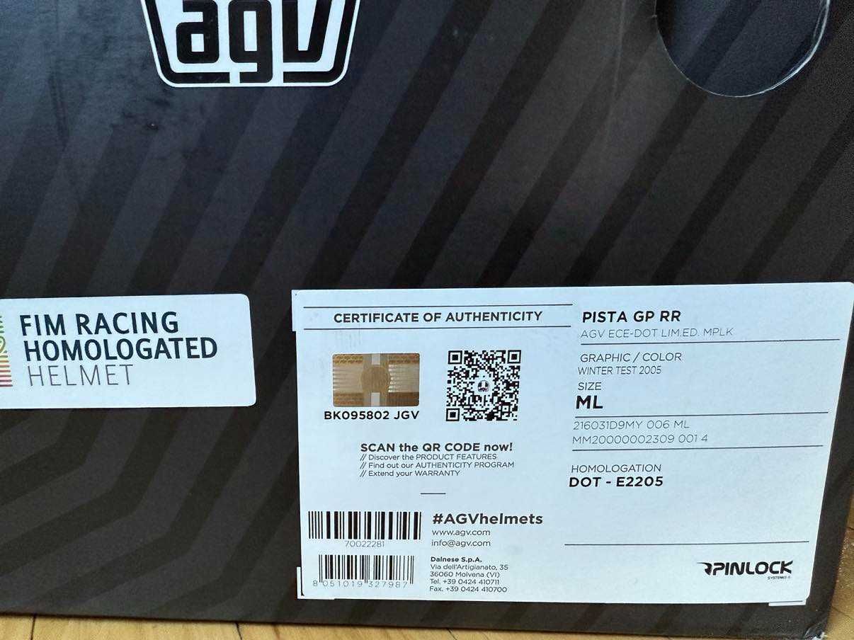 AGV Pista GP RR - Rossi Sepang 2005 Winter Teat - ML (черен визьор)