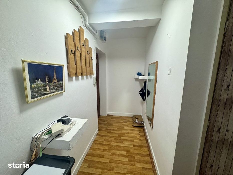 Apartament 3 camere etajul 2