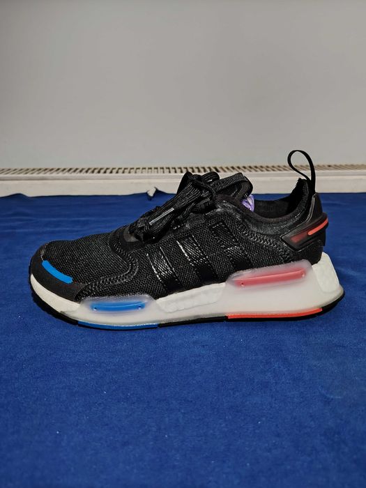ADIDAS Boost nmd V3, adidași mărimea 38, interior 23,5 cm