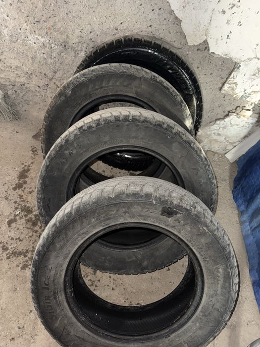 Продам зимние шины