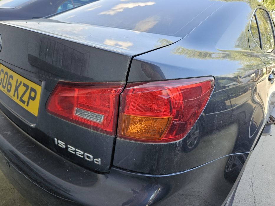 Tripla Lexus IS220 Stop Lexus IS220 stanga/dreapta