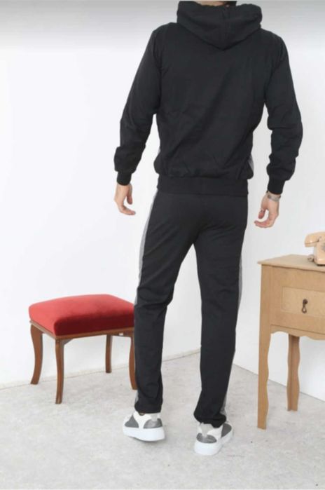 Мъжки комплект с качулка