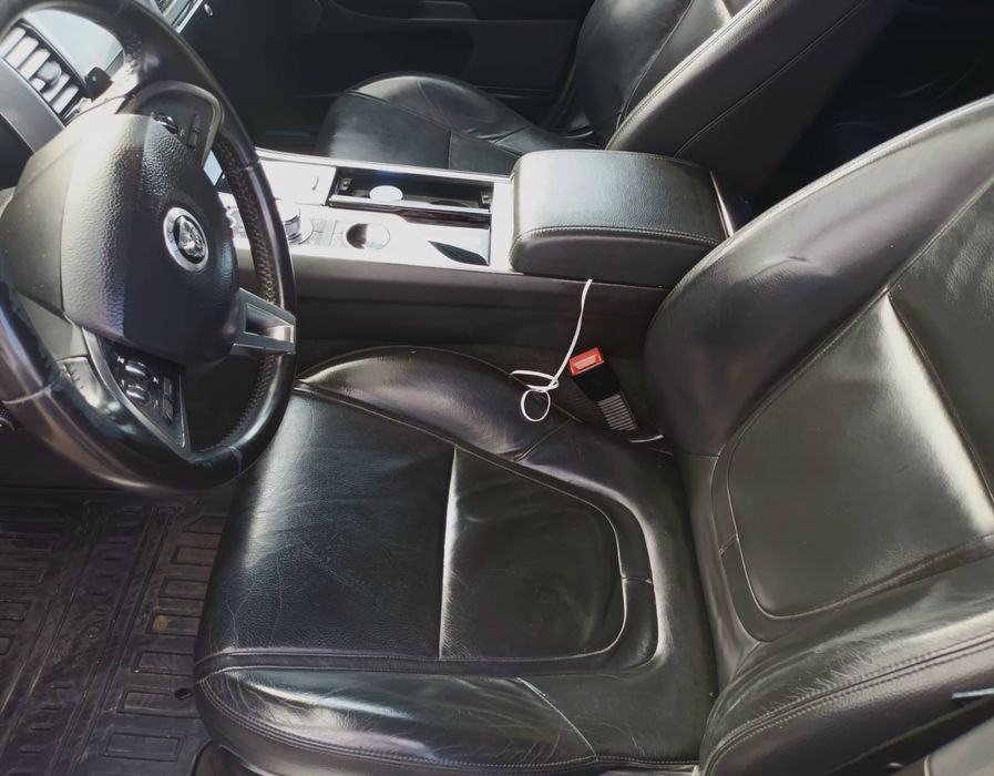 Jaguar XF R 3.0 2012