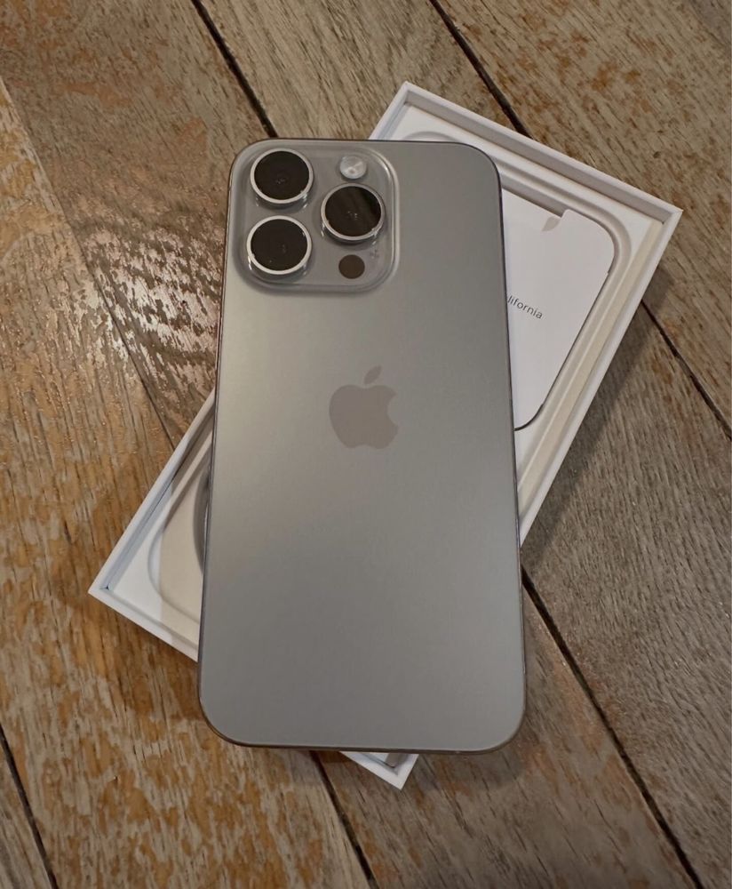 iPhone Xr 15 Pro korpusda Nasiya Savdo 12 oy