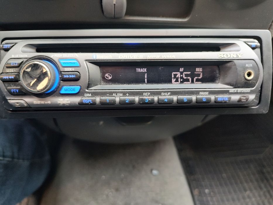Radio CD MP3 cu bluetooth Sony mex2500 bt