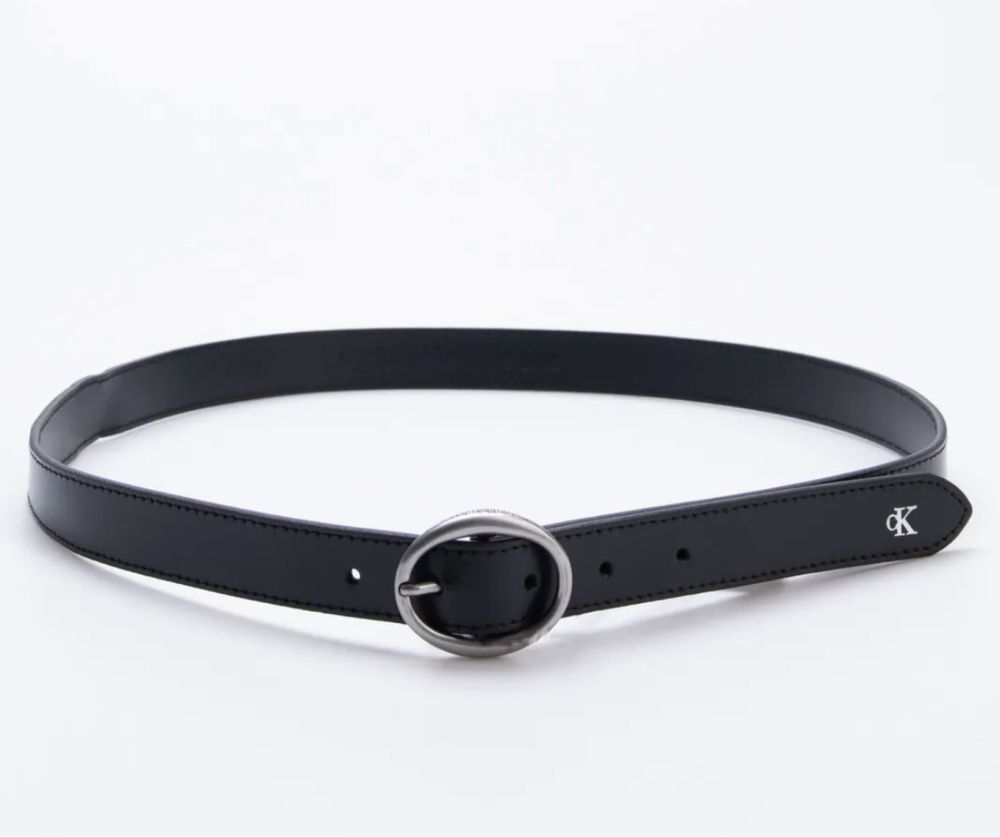 Calvin Klein нов с етикет дамски колан