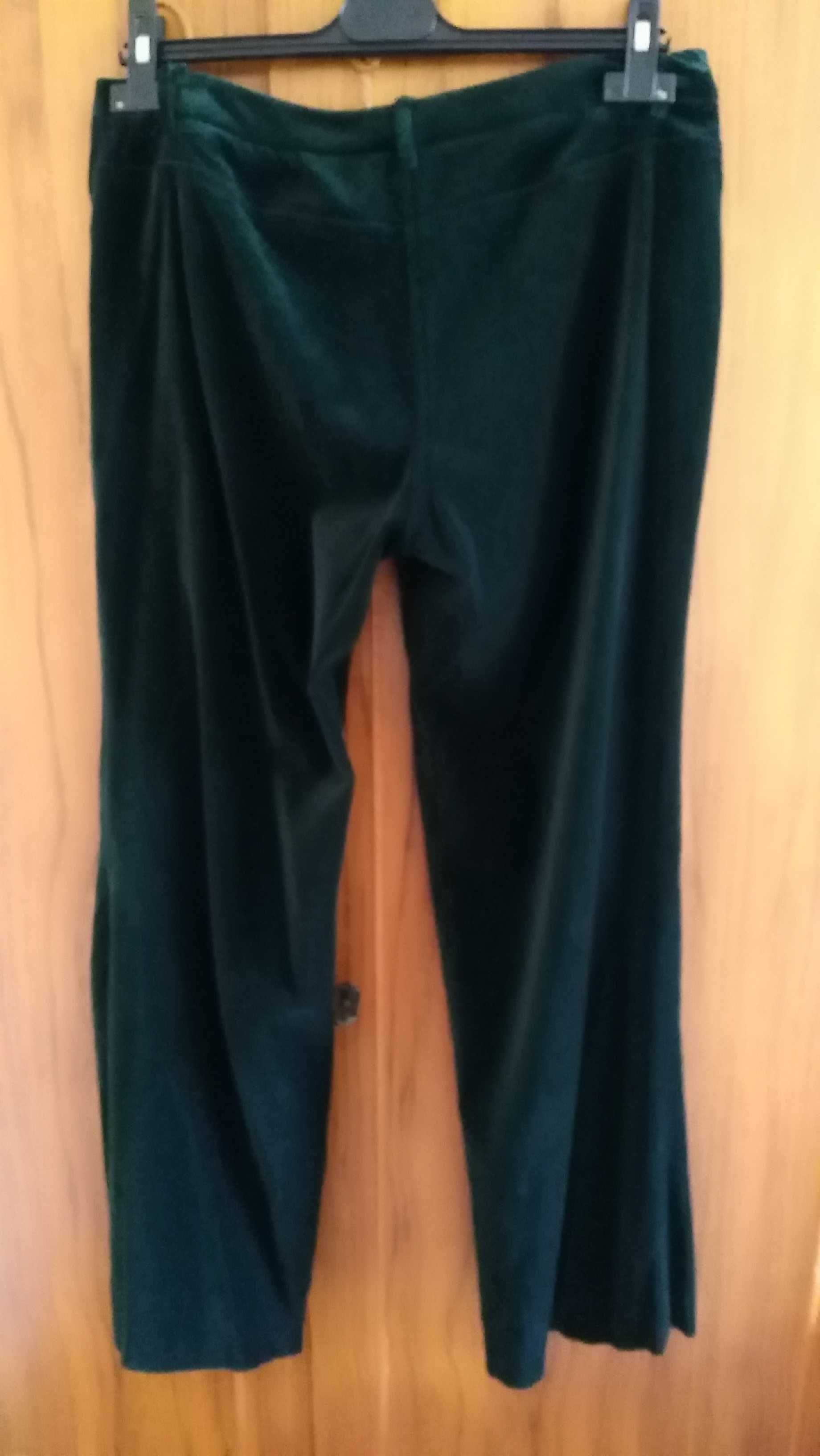 Pantaloni CalvinKlein, catifea de bumbac 98%, verde padure, M/40